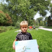 Tom ziet de lucht in stippen